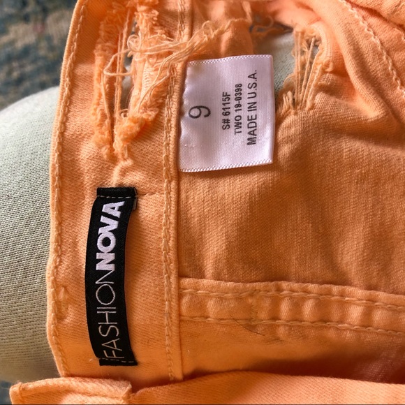 FashionNova shorts size 9 - Picture 6 of 6